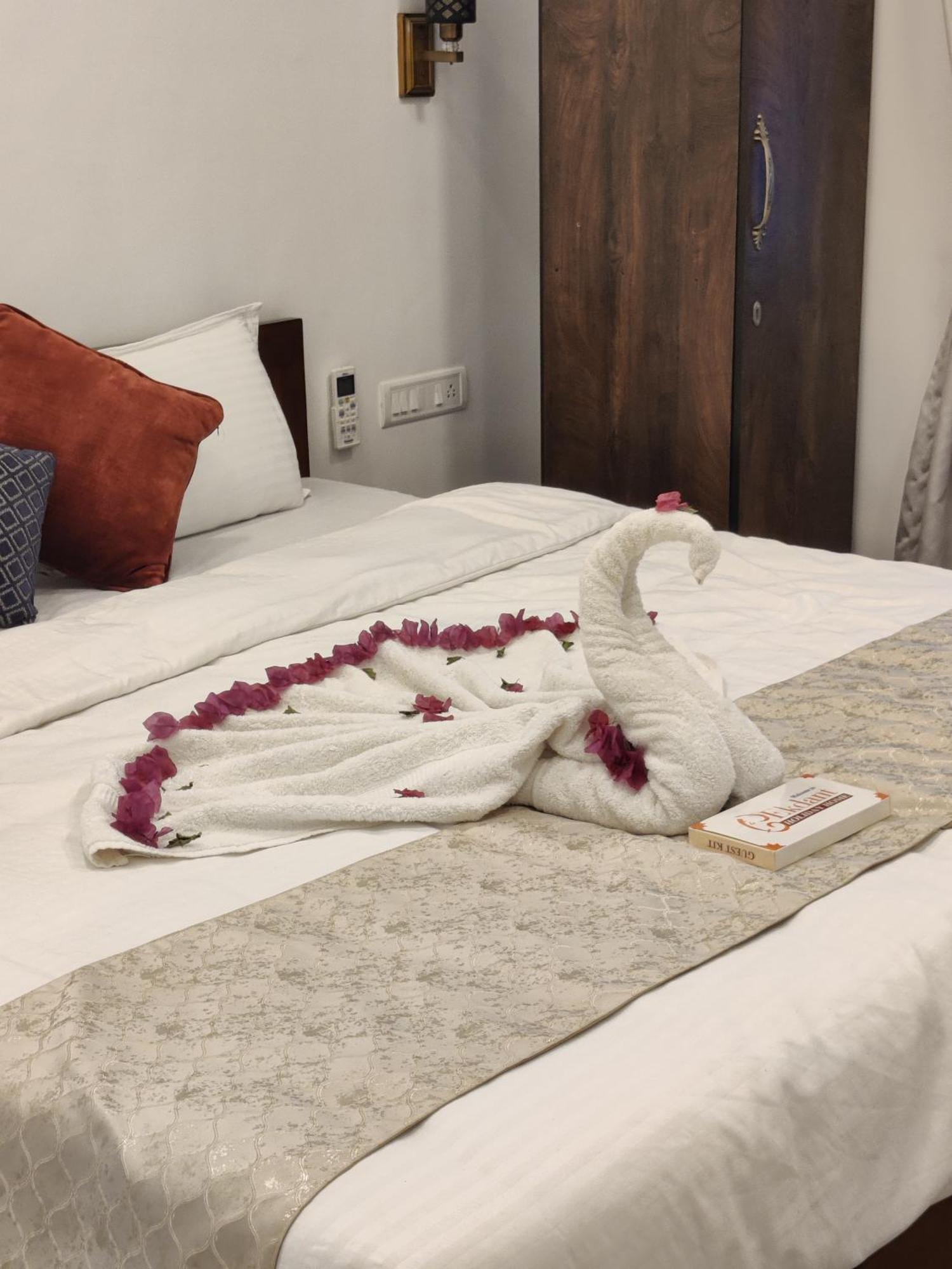 Whitehouse Homestay By Oxystays Hospitality Alibag Exterior photo